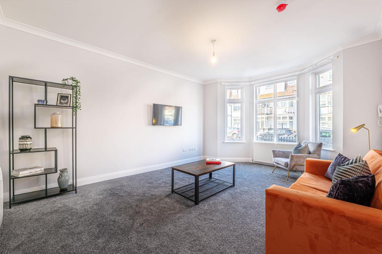 Luxury Apartments In Margate Centre Экстерьер фото