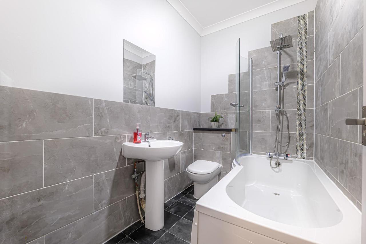 Luxury Apartments In Margate Centre Экстерьер фото